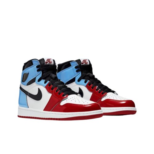 NIKE AIR JORDAN 1 RETRO HIGH OG FEARLESS CK5666 100