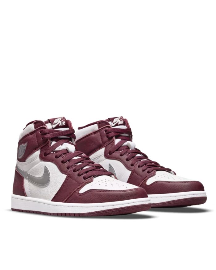 NIKE AIR JORDAN 1 RETRO HIGH OG BORDEAUX 555088 611