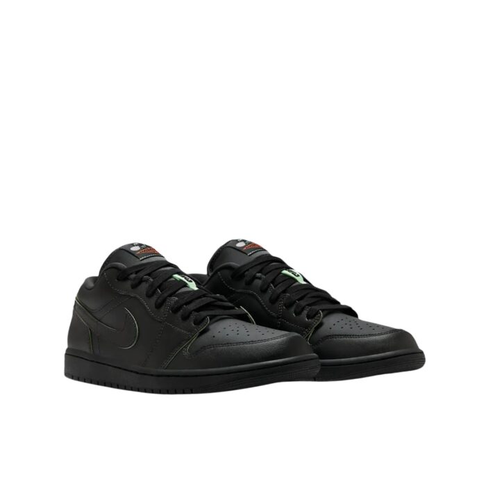 NIKE AIR JORDAN 1 LOW SE BLACK CAT