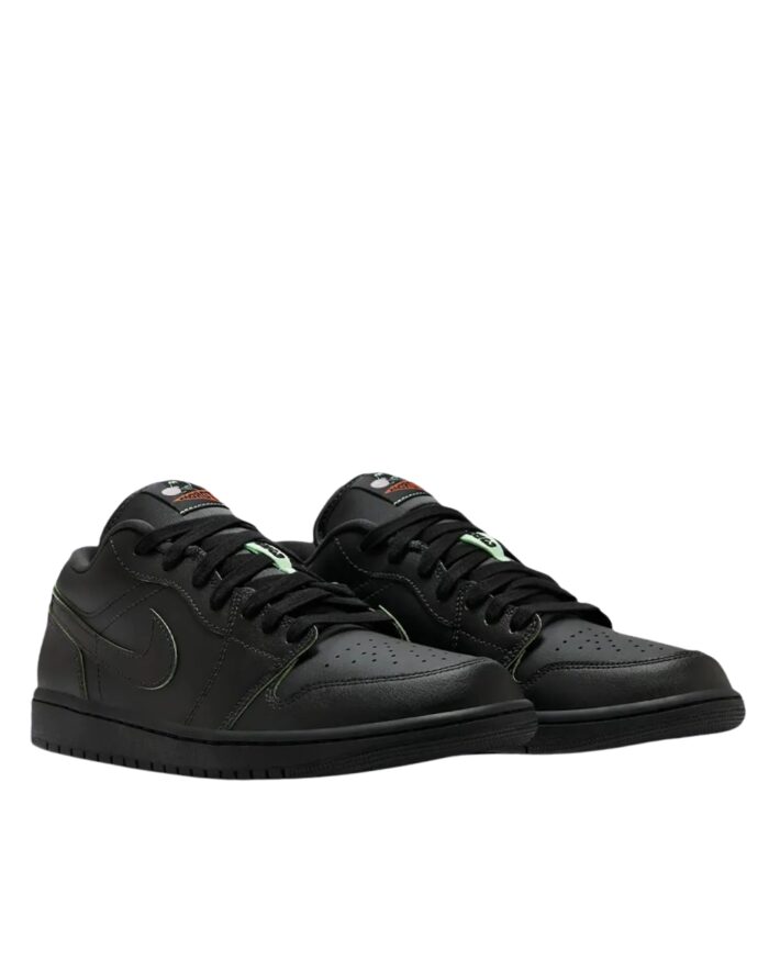 NIKE AIR JORDAN 1 LOW SE BLACK CAT