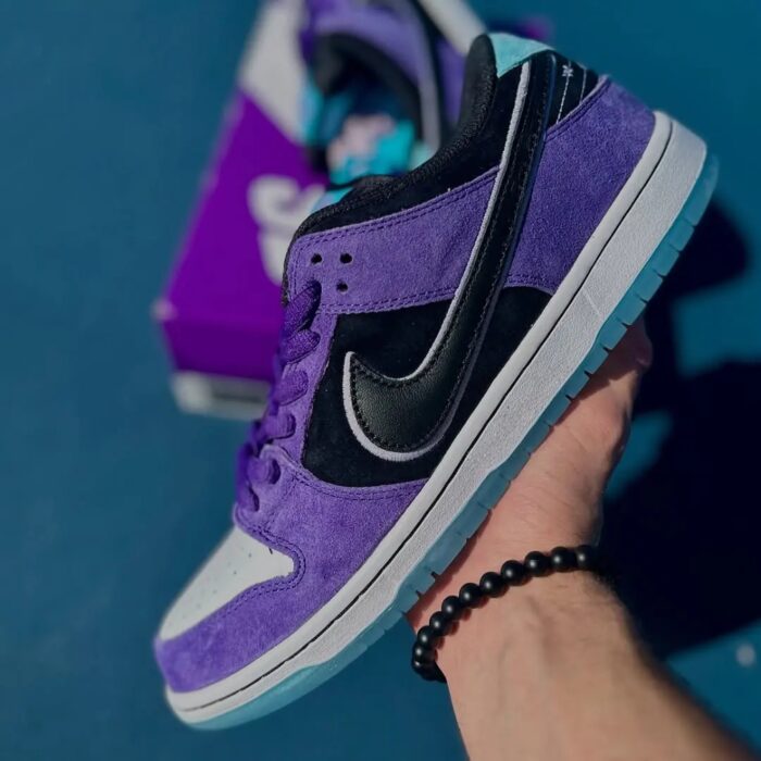 NIKE SB DUNK LOW X HAYLEY WILSON PURPLE BLACK HJ0513 500 - Image 4