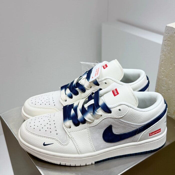 NIKE AIR JORDAN 1 LOW X SUPEREME WHITE BLUE - Image 2