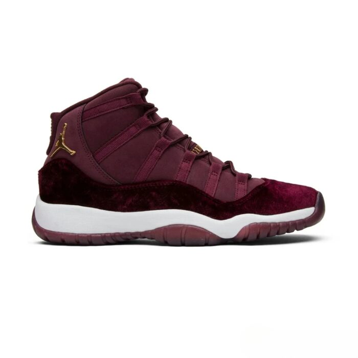 NIKE AIR JORDAN 11 RETRO HEIRESS VELVET RED 852625 650 - Image 3