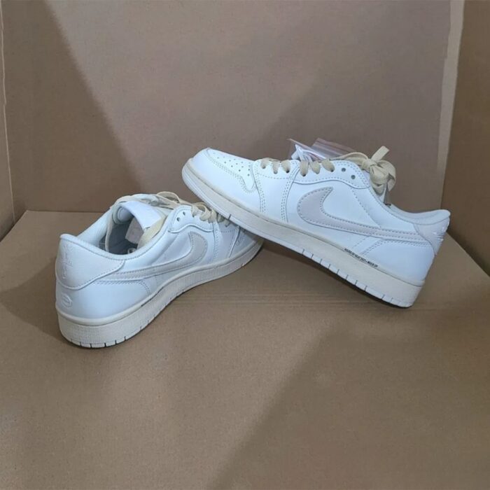 NIKE AIR JORDAN 1 LOW X TRAVIS SCOTT X FRAGMENT WHITE BLUE SAIL - Image 4