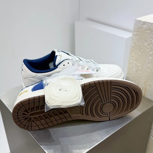 NIKE AIR JORDAN 1 LOW X TRAVIS SCOTT X STUSSY BLUE WHITE - Image 4