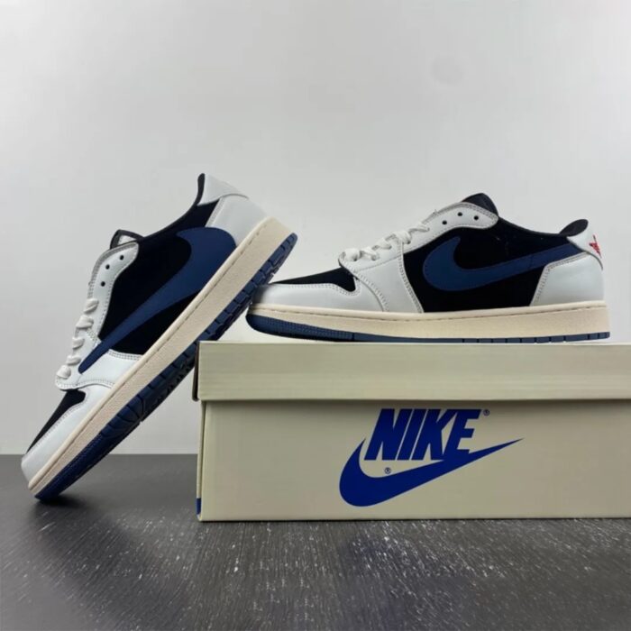 NIKE AIR JORDAN 1 LOW X TRAVIS SCOTT LIGHT NAVY - Image 3