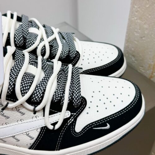 NIKE AIR JORDAN 1 LOW X TRAVIS SCOTT X STUSSY BLACK WHITE - Image 5