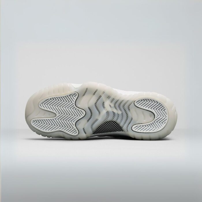 NIKE AIR JORDAN 11 RETRO LOW HEIRESS PURE PLATINUM GS 897331 100 - Image 3