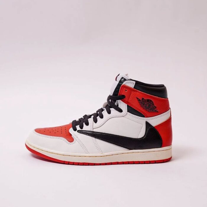 NIKE AIR JORDAN 1 HIGH X TRAVIS SCOTT X FRAGMENT CHICAGO - Image 2