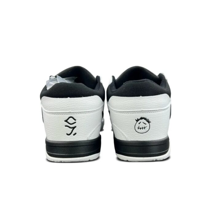 NIKE AIR JORDAN JUMPMAN JACK SP X TRAVIS SCOTT BLACK WHITE - Image 5