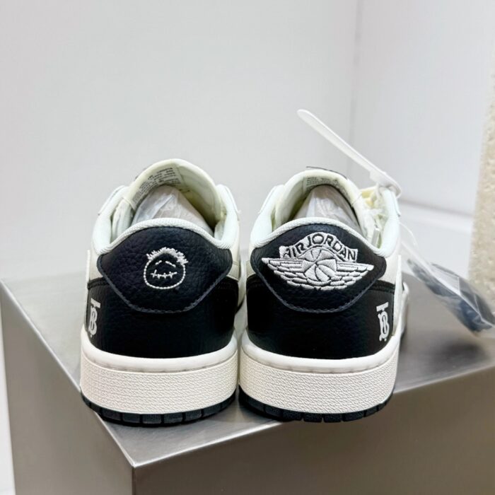 NIKE AIR JORDAN 1 LOW X TRAVIS SCOTT X BURBERRY BLACK WHITE - Image 6