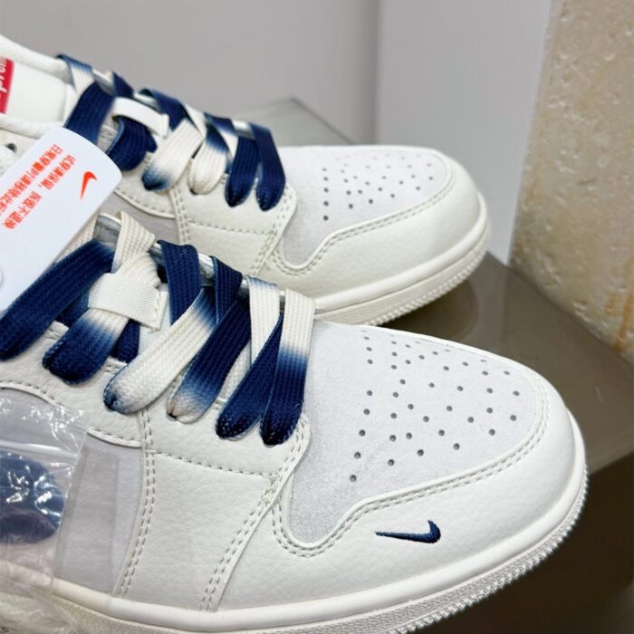 NIKE AIR JORDAN 1 LOW X SUPEREME WHITE BLUE - Image 5