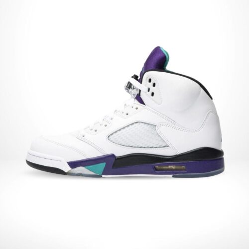 Medial side view of the Air Jordan 5
