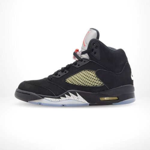 Medial side view of the Air Jordan 5