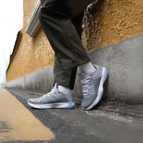 Air Jordan 11 CMFT Low Wolf Grey White - Image 7