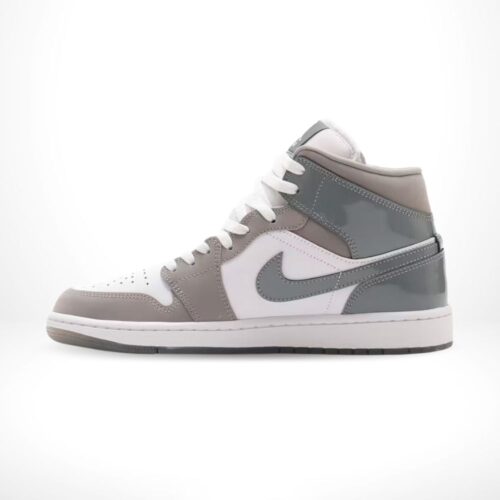 Medial side view of the Air Jordan 1