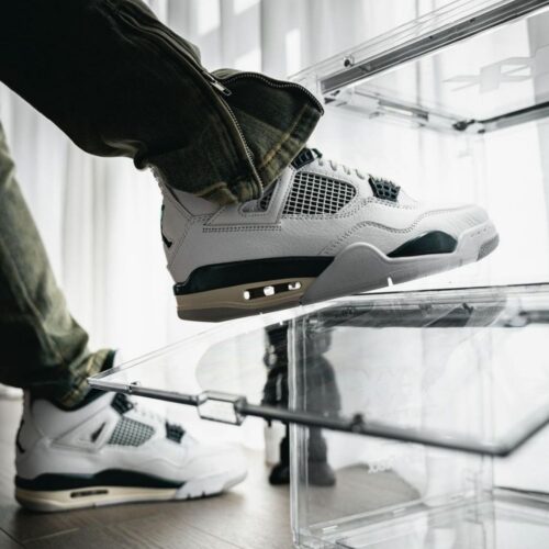 On-foot of the Air Jordan 4