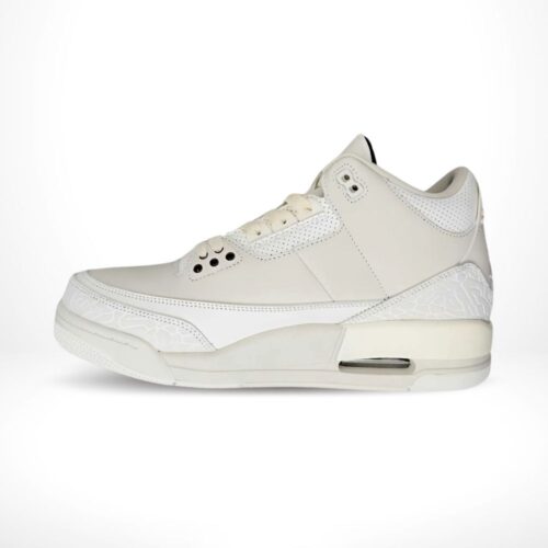 Medial side view of the Air Jordan 3