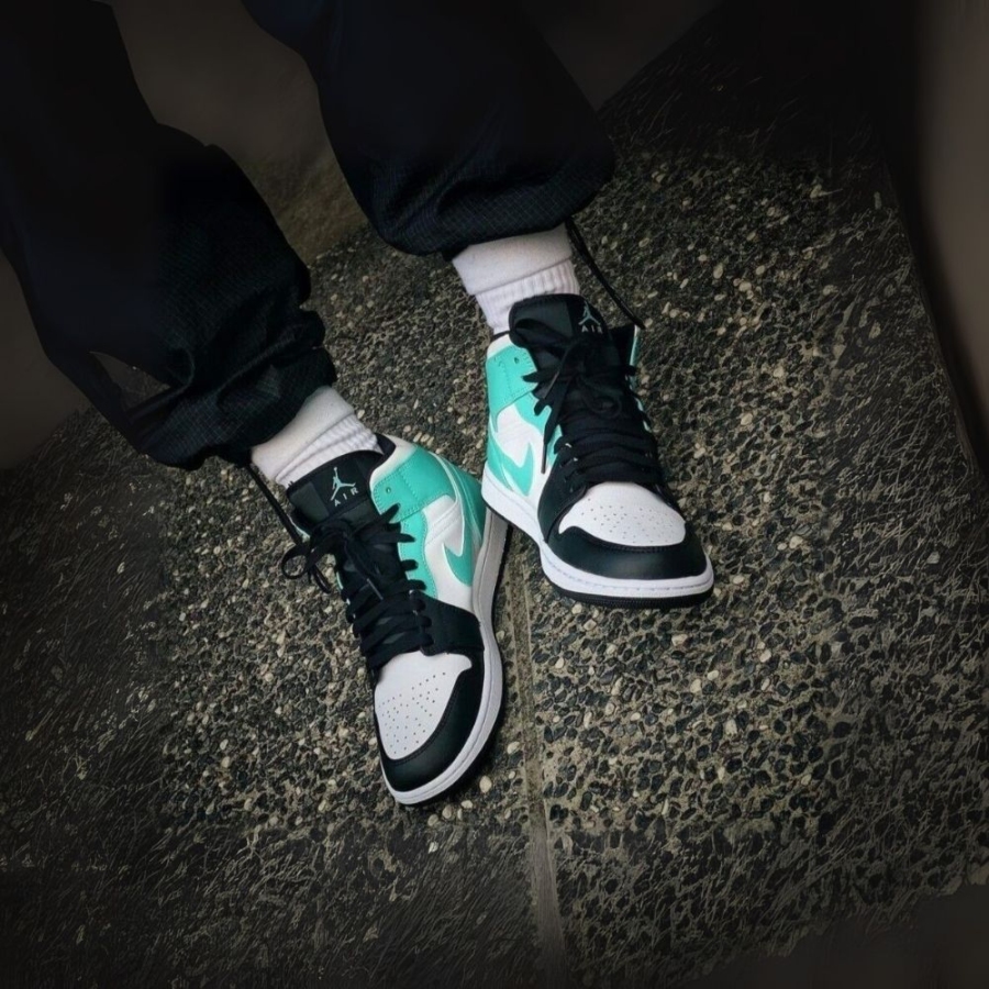 On-foot of the Air Jordan 1