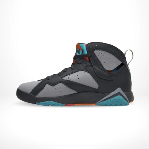 Medial side view of the Air Jordan 7