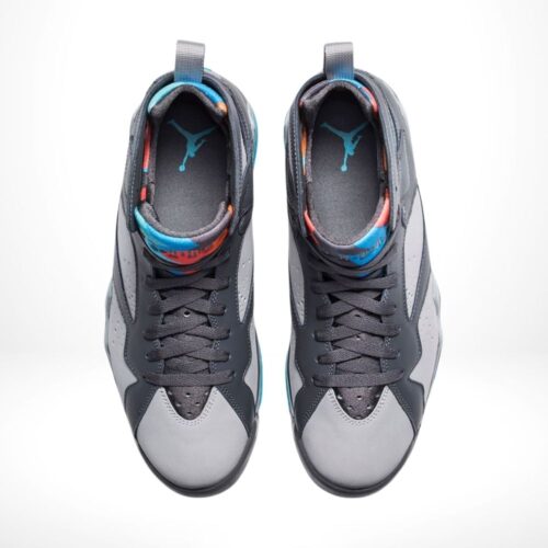 Top-down view of the Air Jordan 7