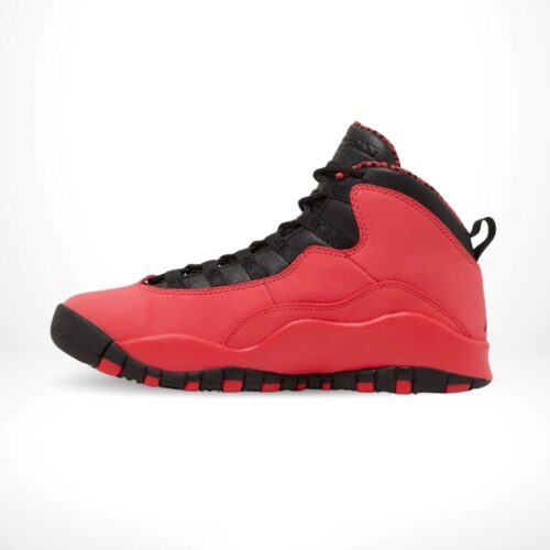Medial side view of the Air Jordan 10