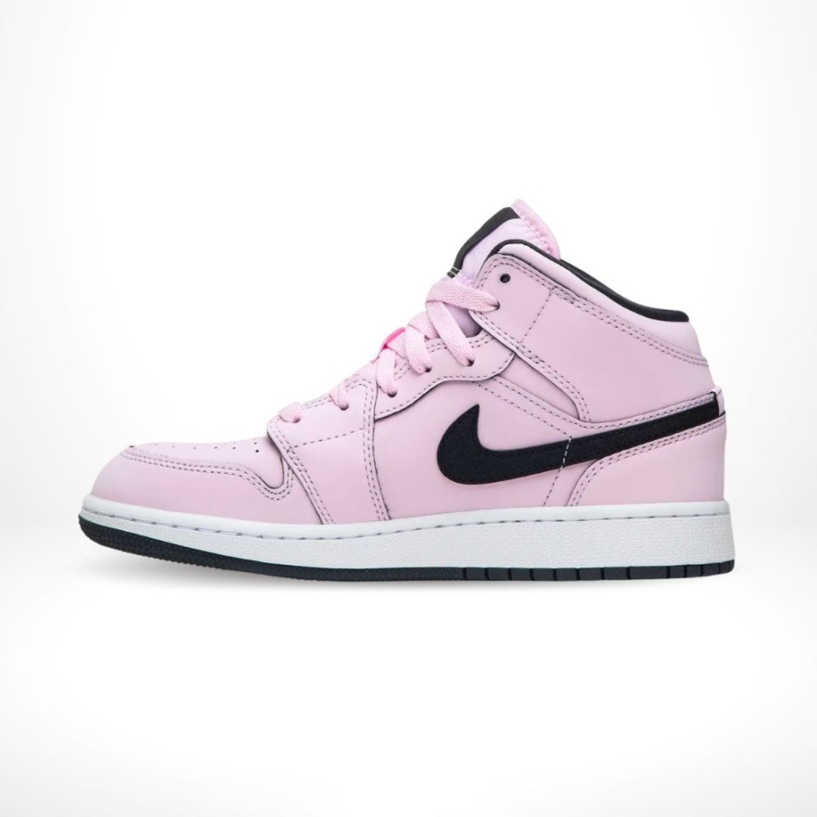 Medial side view of the Air Jordan 1
