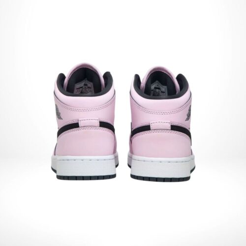 Rear view of the Air Jordan 1