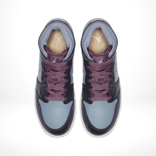Top-down view of the Air Jordan 1