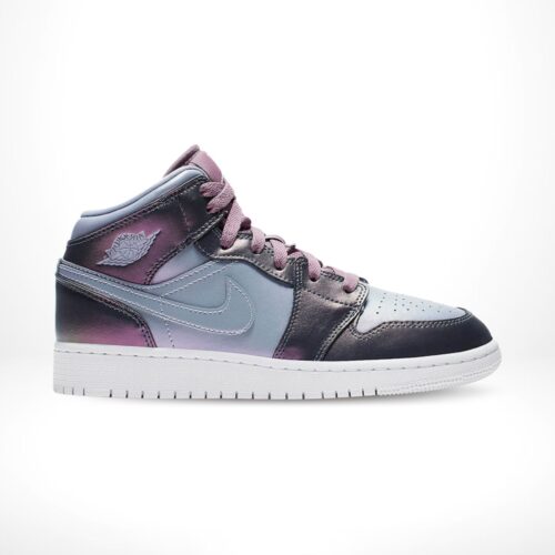 Side view of the Air Jordan 1
