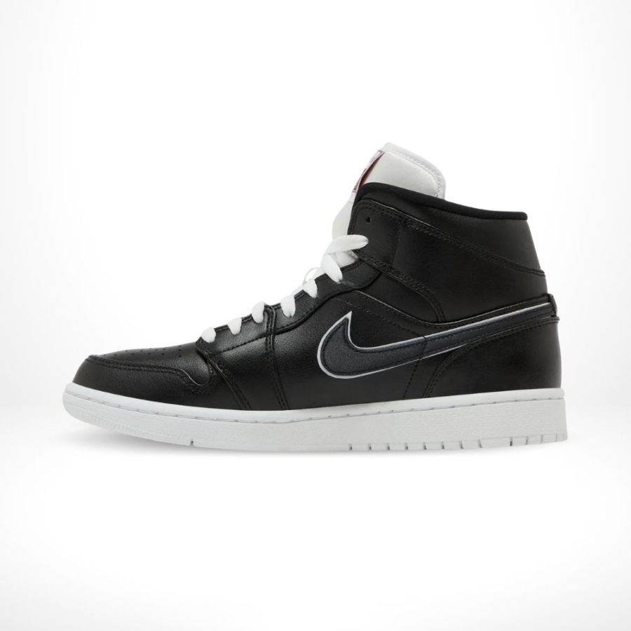 Medial side view of the Air Jordan 1