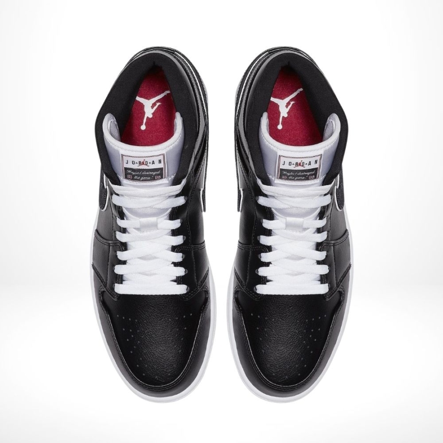 Top-down view of the Air Jordan 1