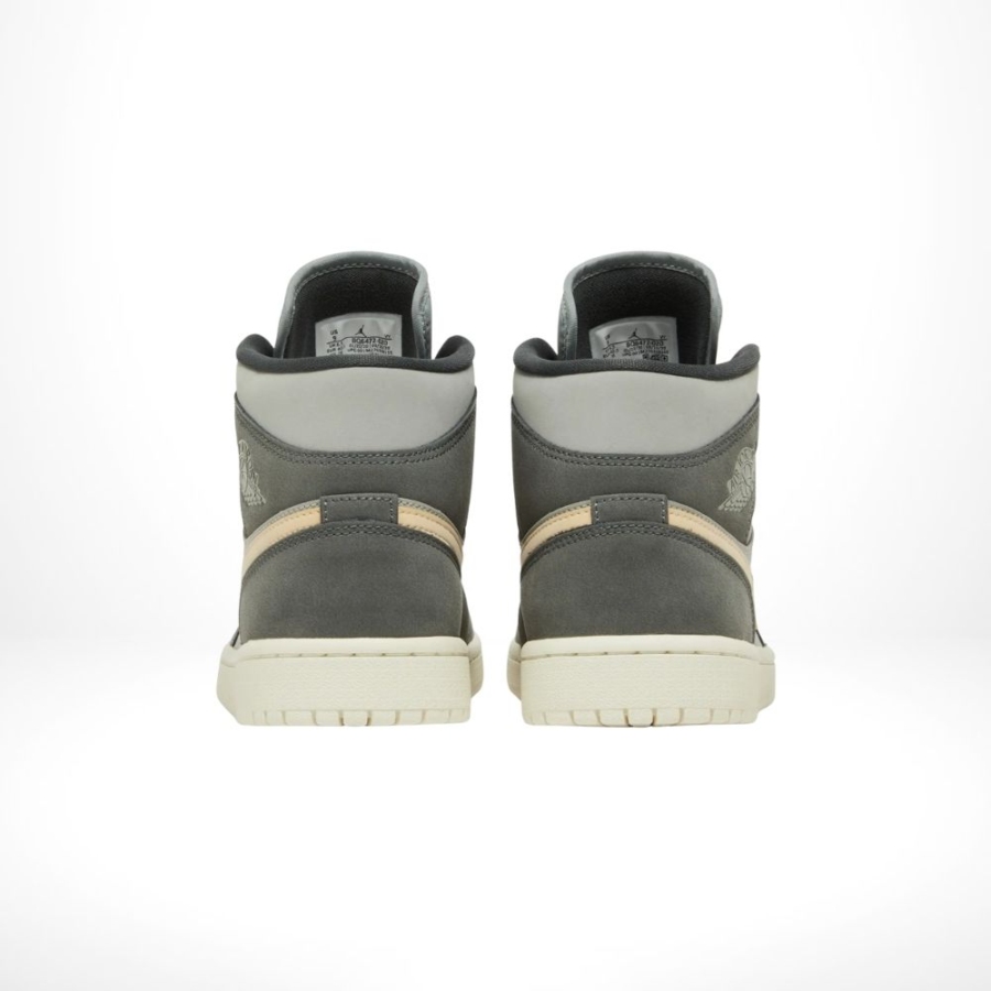 Rear view of the Air Jordan 1