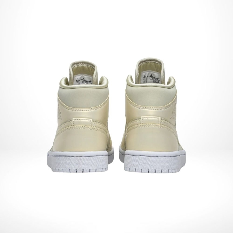 Rear view of the Air Jordan 1