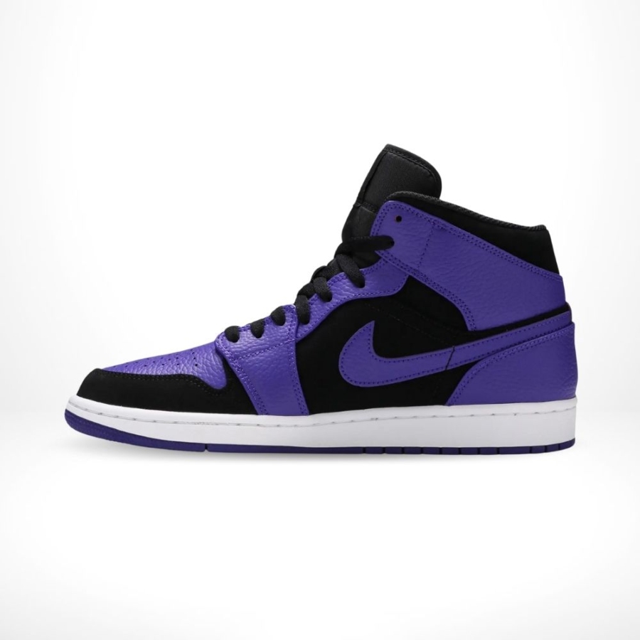Medial side view of the Air Jordan 1