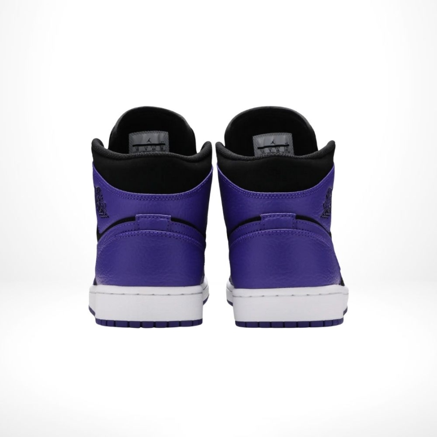Rear view of the Air Jordan 1