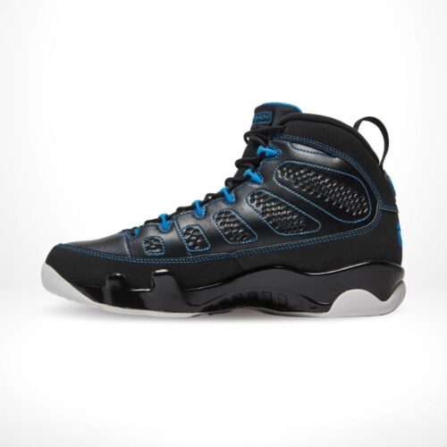 Medial side view of the Air Jordan 9