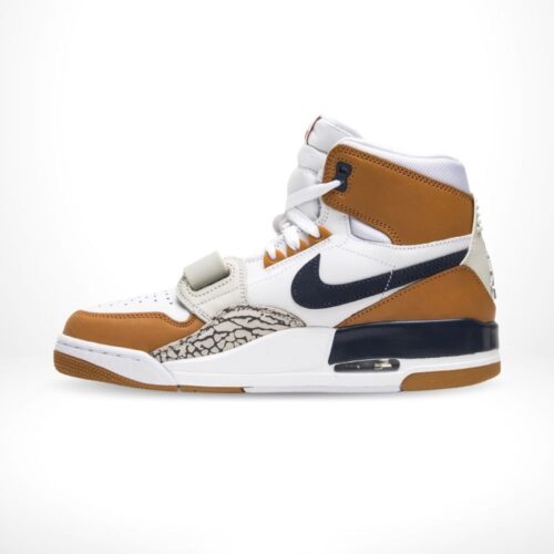 Medial side view of the Air Jordan Legacy 312