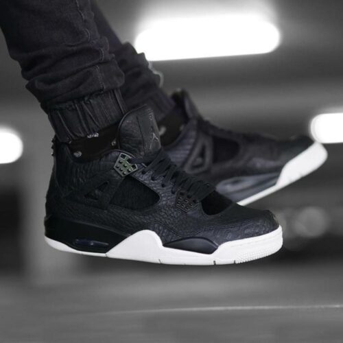 On-foot of the Air Jordan 4