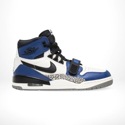Side view of the Air Jordan Legacy 312