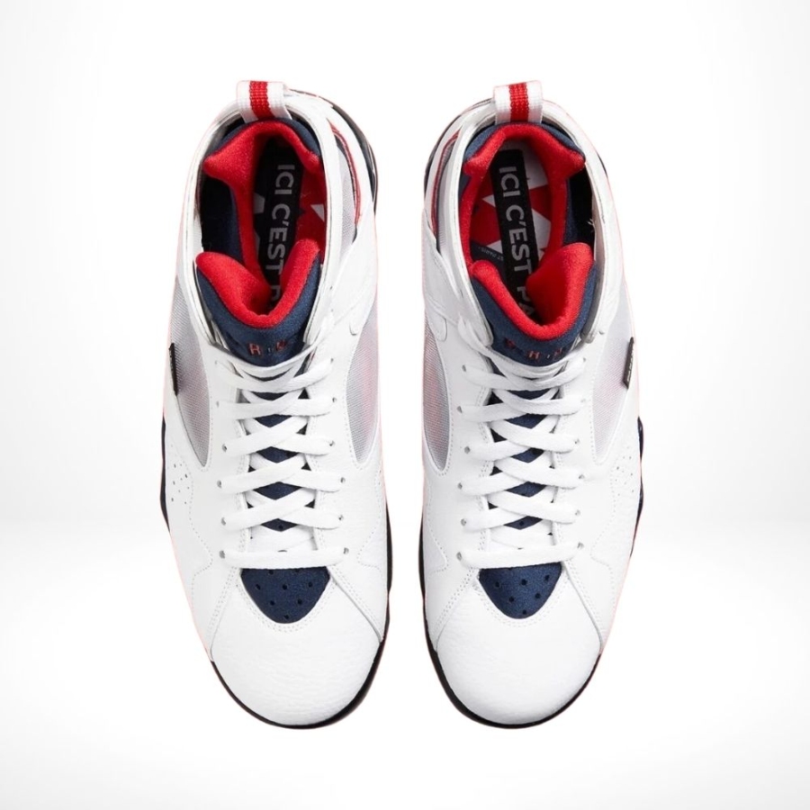 Top-down view of the Air Jordan 7