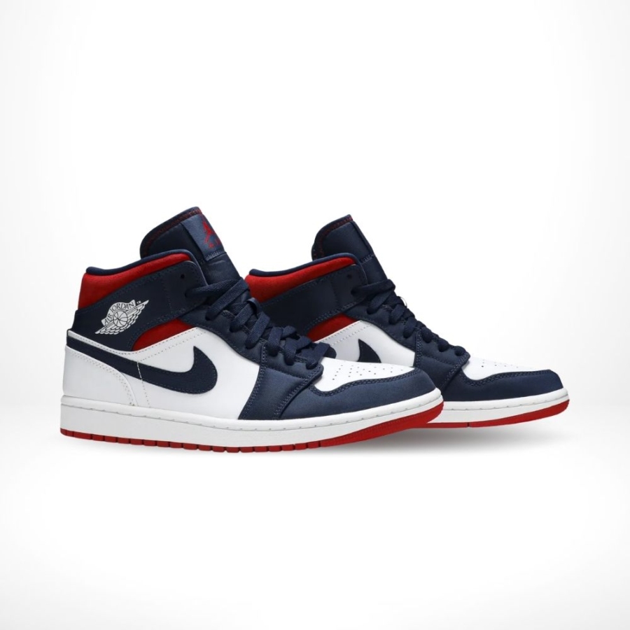Medial side view of the Air Jordan 1