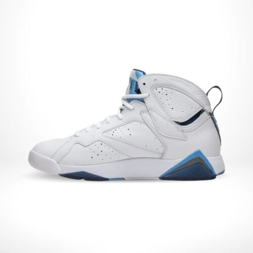 Medial side view of the Air Jordan 7