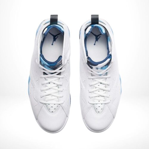 Top-down view of the Air Jordan 7