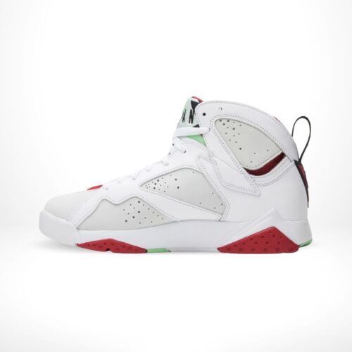 Medial side view of the Air Jordan 7