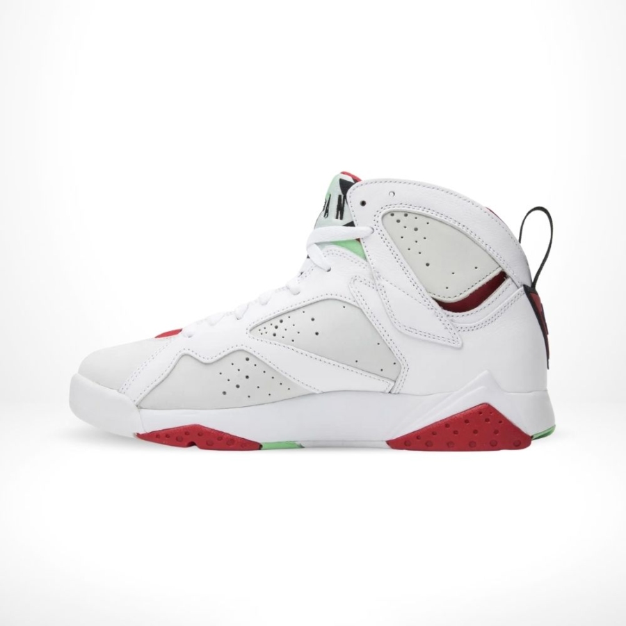 Medial side view of the Air Jordan 7