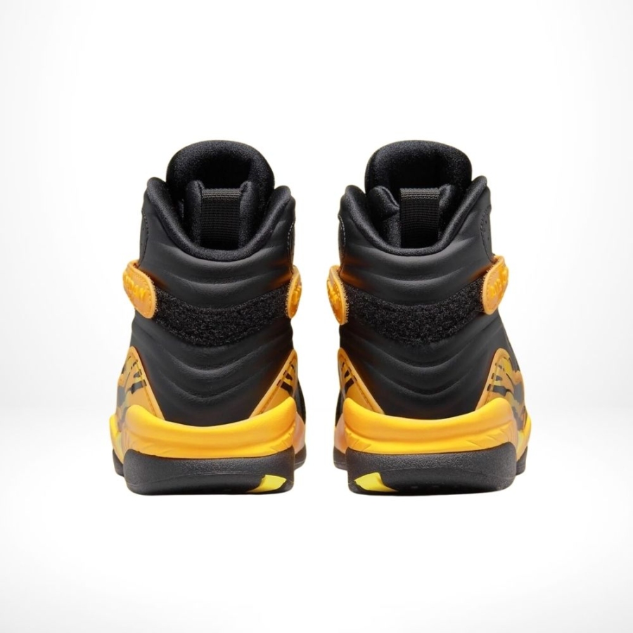 Rear view of the Air Jordan 8