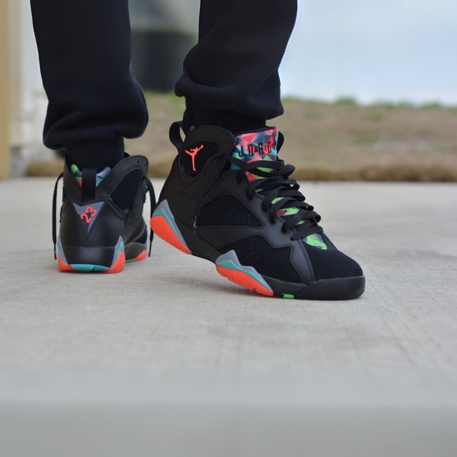 On-foot of the Air Jordan 7