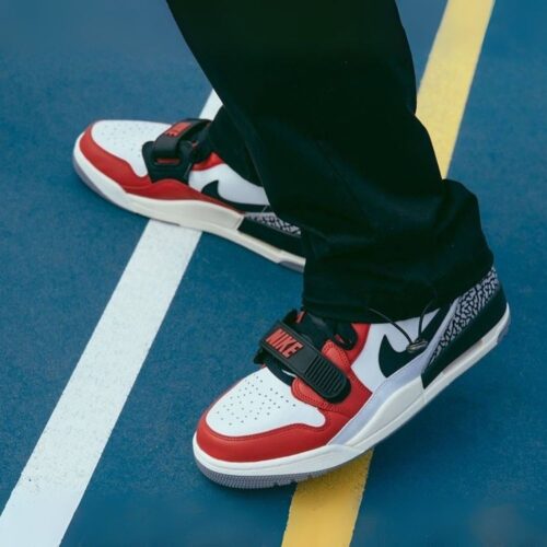 On-foot of the Air Jordan Legacy 312