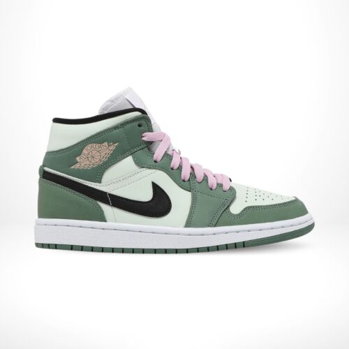 Side view of the Air Jordan 1